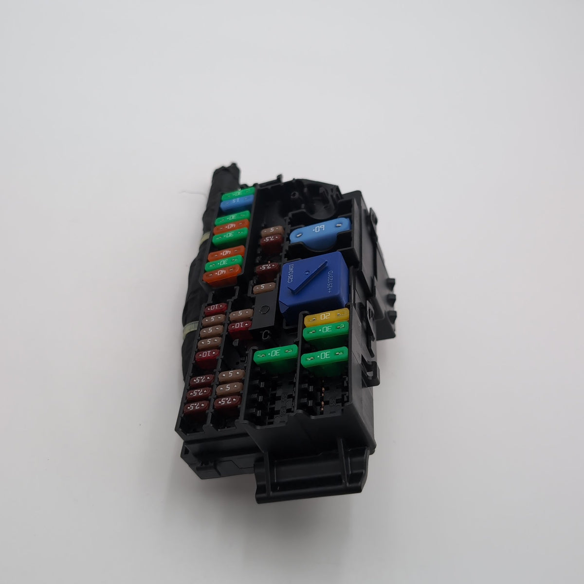 2022 - 2026 BMW 228i F74 X1 X2 iX B+ Positive Power Distribution Fuse Relay Box