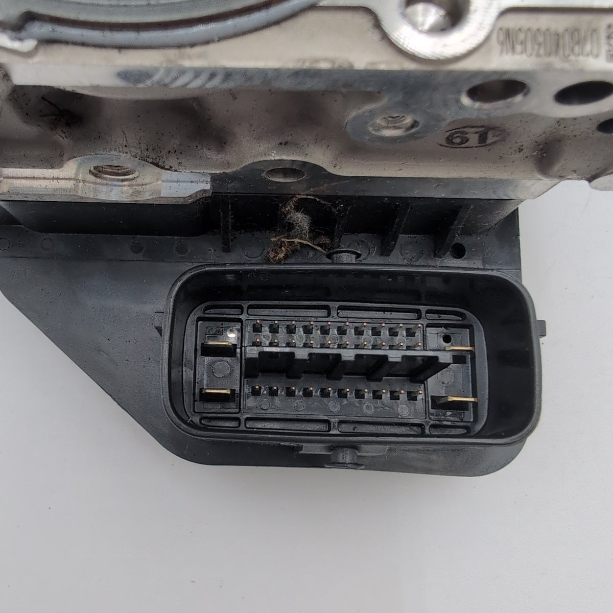 2018 2019 Infiniti Q50 3.0L ABS Anti Lock Brake Pump Control Unit 476604GU1A