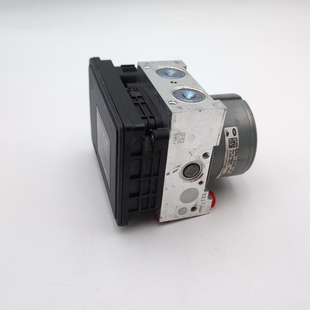 2016 Range Rover Evoque ABS Anti Lock Brake Pump Unit OEM GJ32-2C405-AF