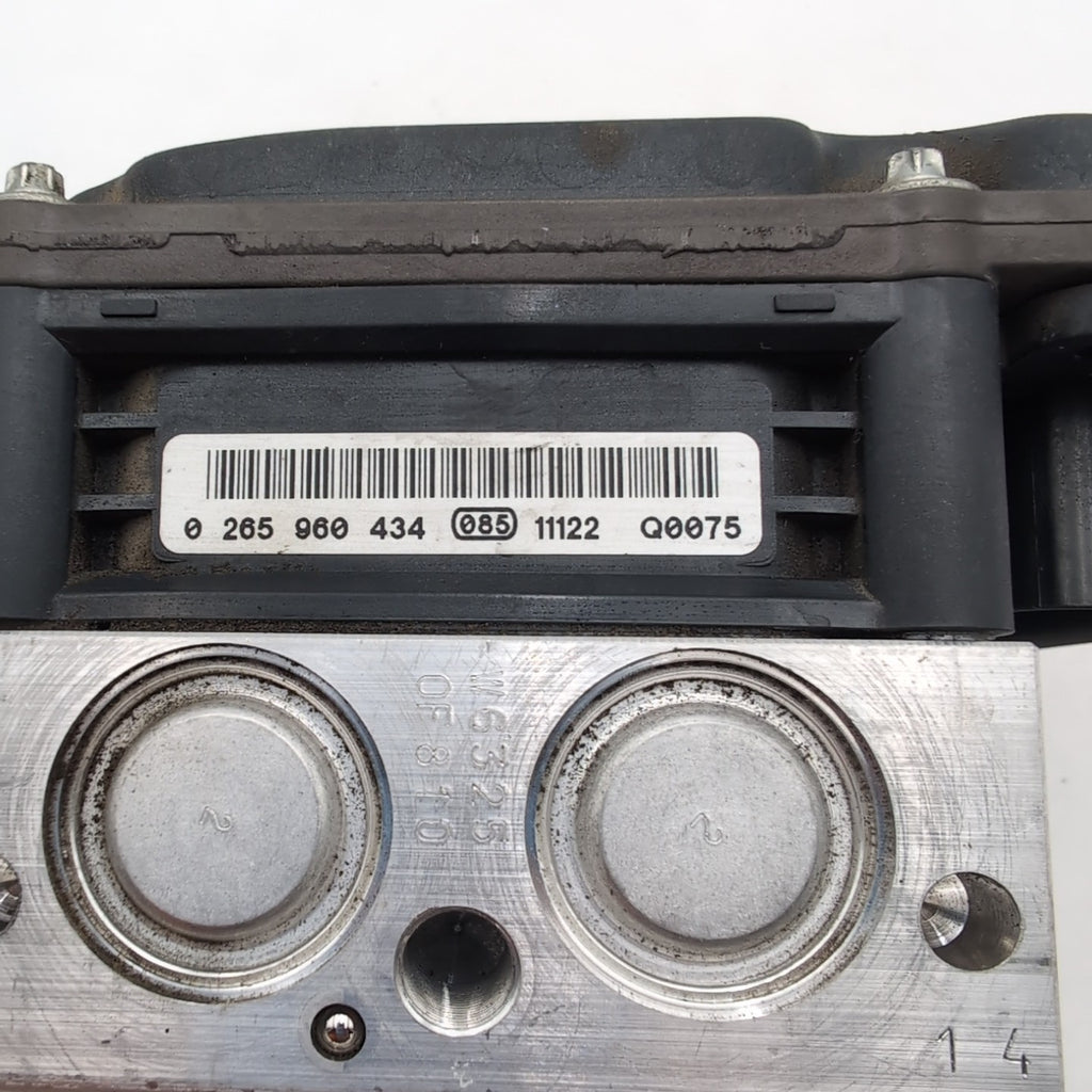 2012- 2018 Mercedes CLS Class ESP ABS Anti Lock Brake Pump A2184311112
