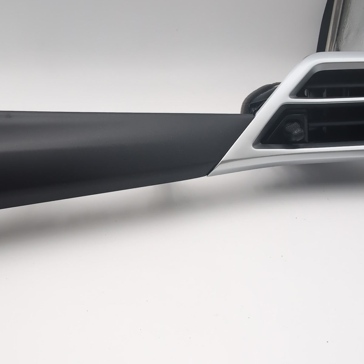 2025 2026 BMW 230i G42 G20 G22 Center Dash Panel Air Vent Dark Graphite Trim OEM