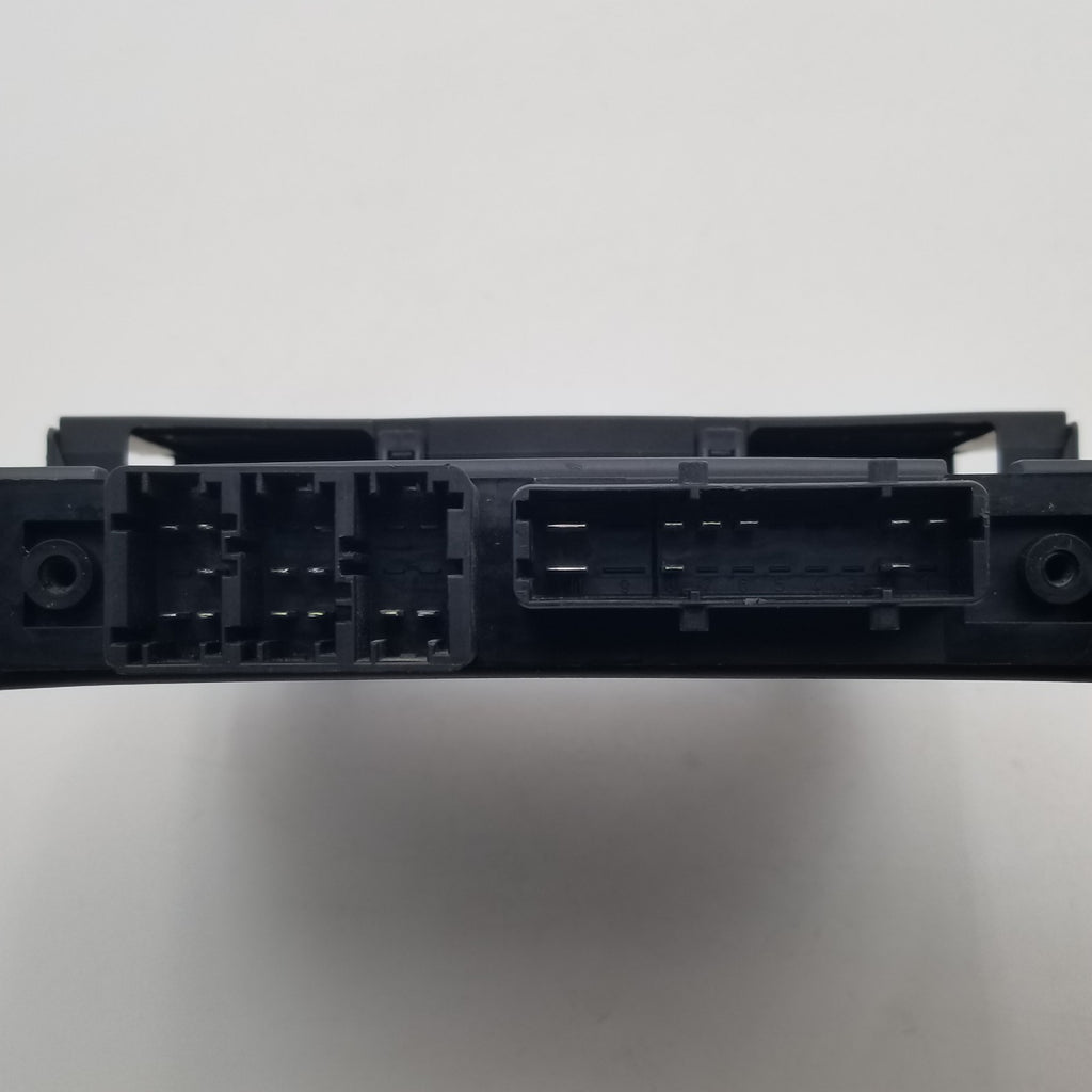 2003- 2006 Fits Mercedes R230 SL500 AMG Under Seat Control Module Right Side