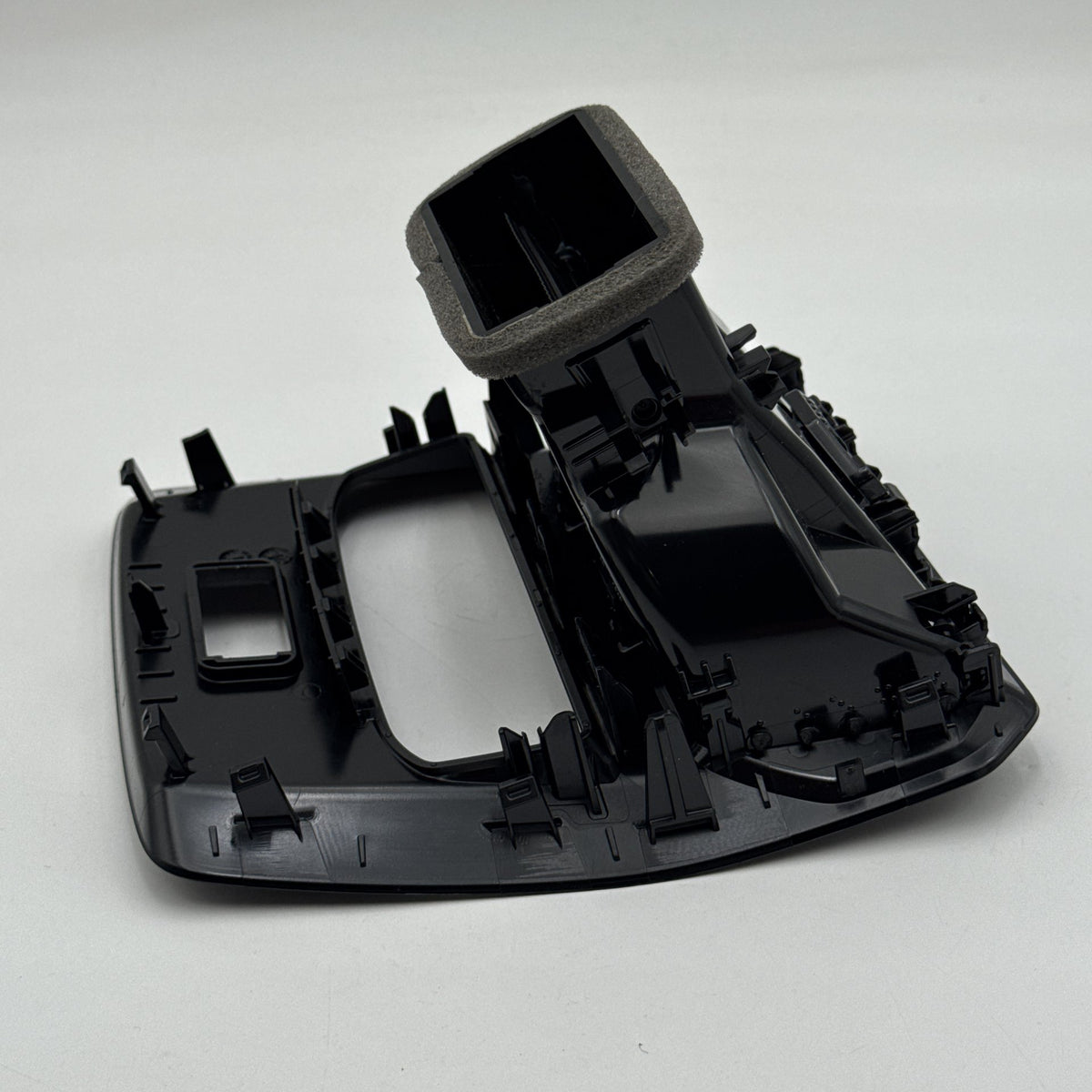 2022 - 2026 BMW 330i G20 Rear Console AC Air Vent Trim 7943079