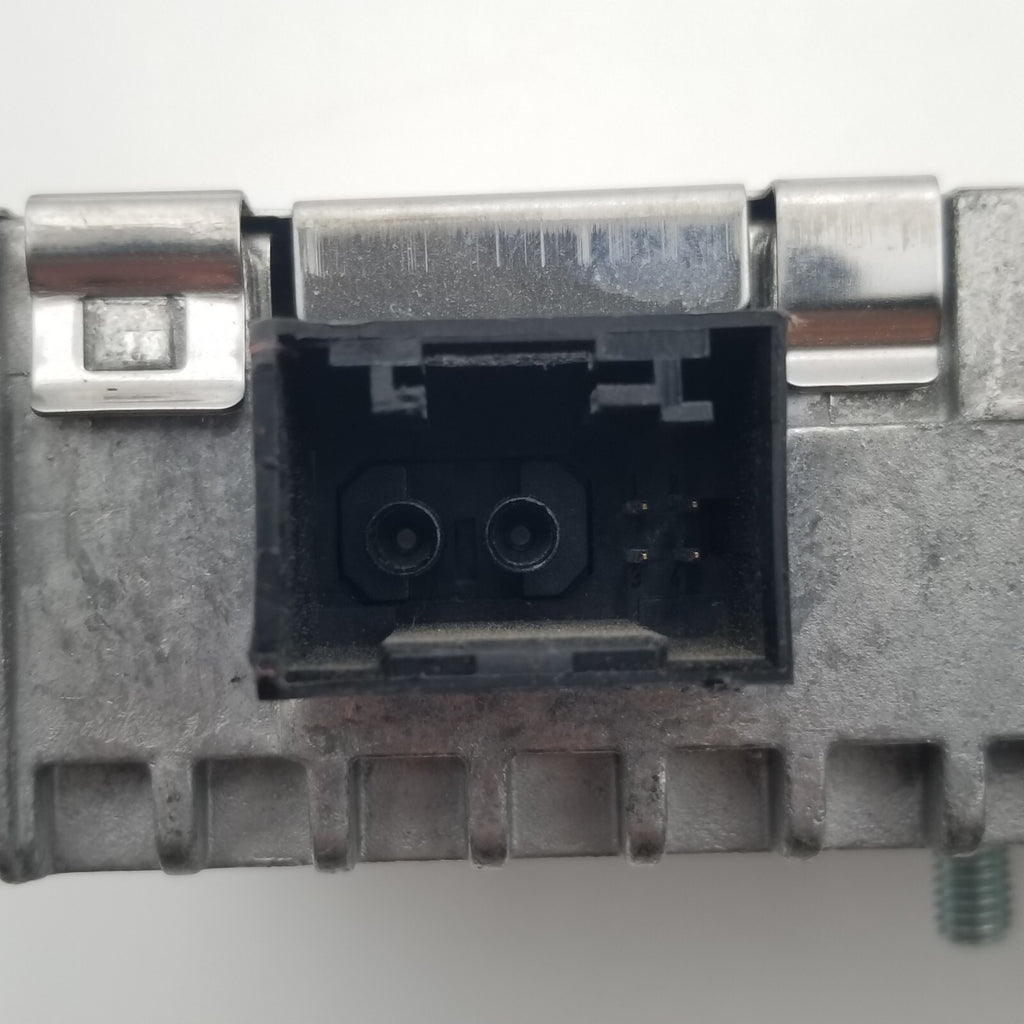 Mercedes W212 E350 Ð¡300 SLK250 Sirius Satellite Radio Receiver 2128706489 OEM