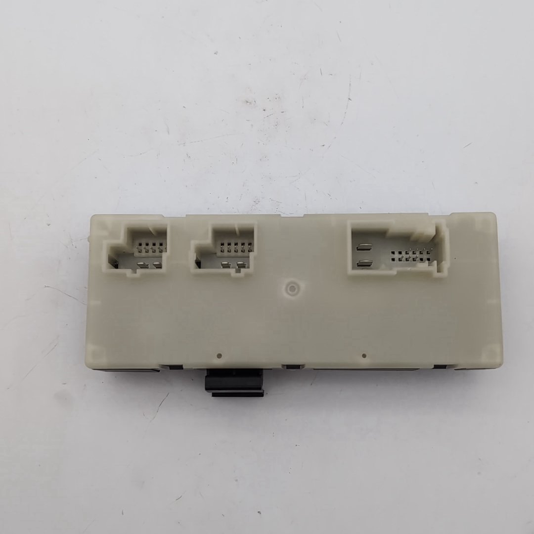 2021 - 2026 BMW G20 G30 M3 X3 X6 X6M Rear Liftgate Trunk Lid Control Module