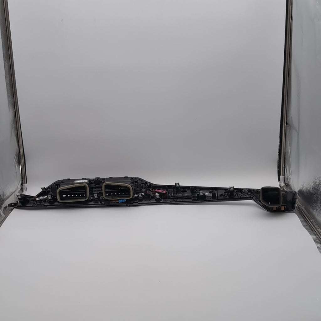 2025 2026 BMW G42 G20 G22 Center Dash Air Vent Assembly Trim Aluminum Rhombicle
