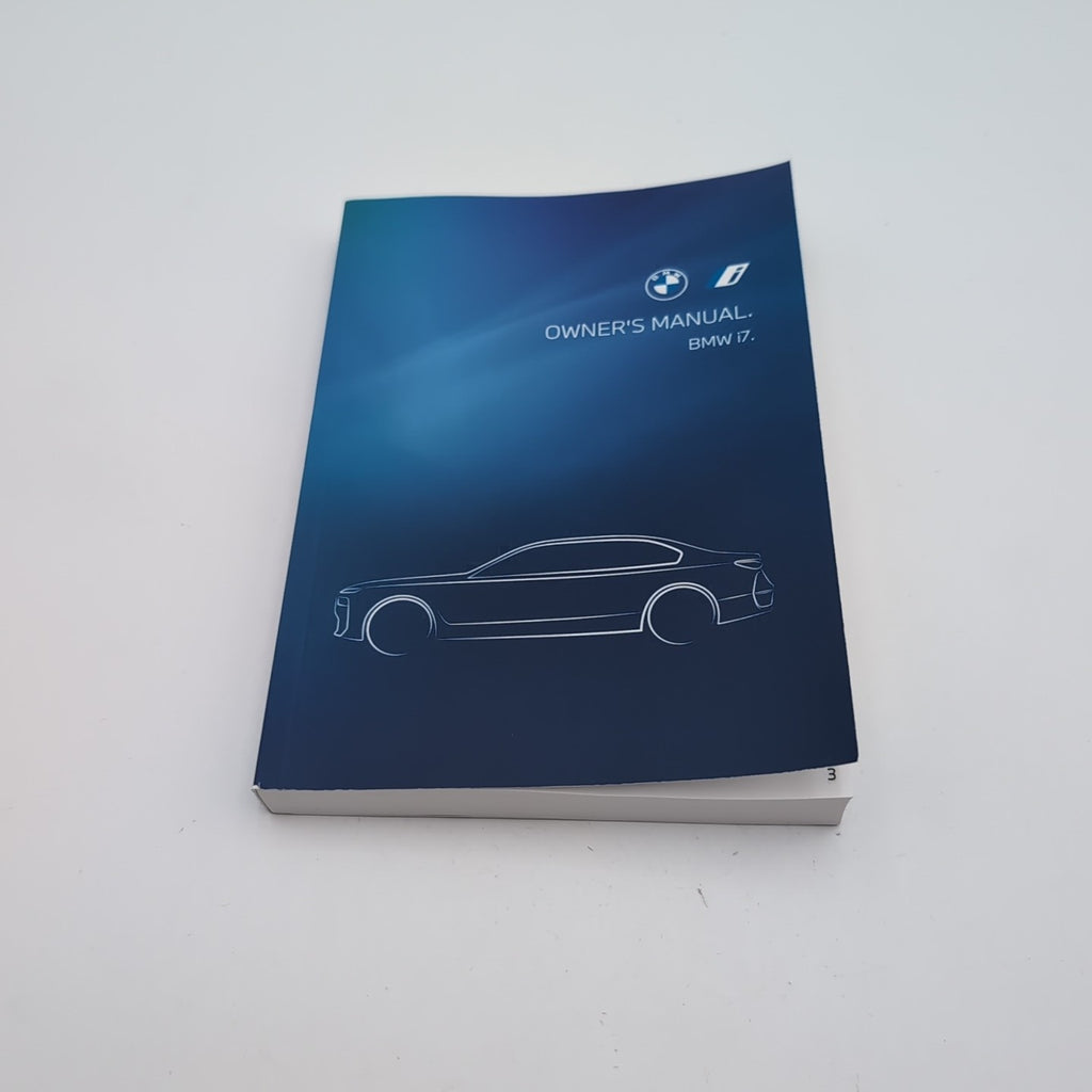 2024 BMW i7 Owners Manual Handbook Set Kit with Case 5B374C2
