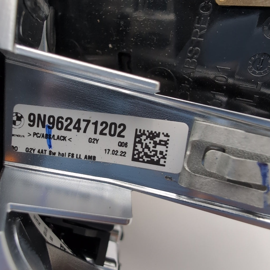 2019 - 2024 BMW 330i 430i G20 G22 G26 Front Left Dashboard Air Vent 9624712
