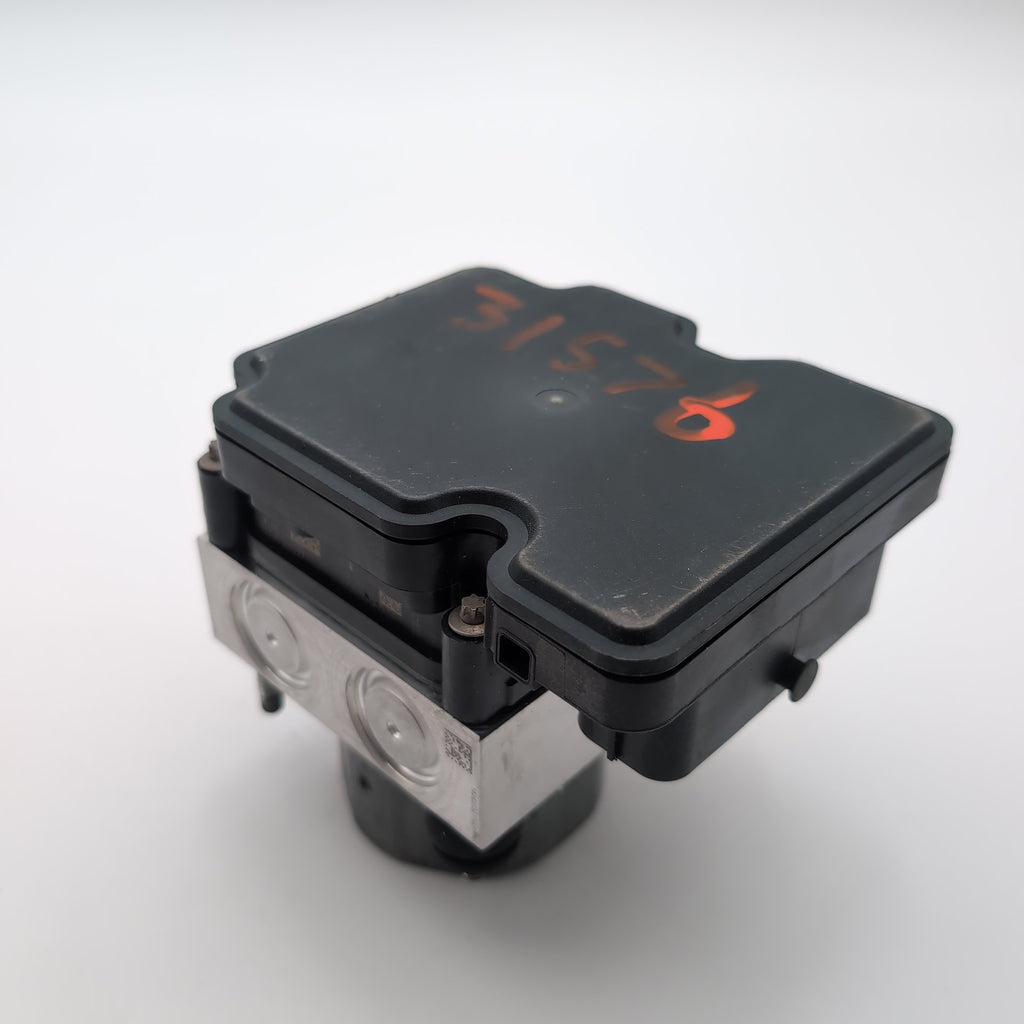 2019 Nissan Murano ABS Anti Lock Brake Pump Control Unit 476609UF5B
