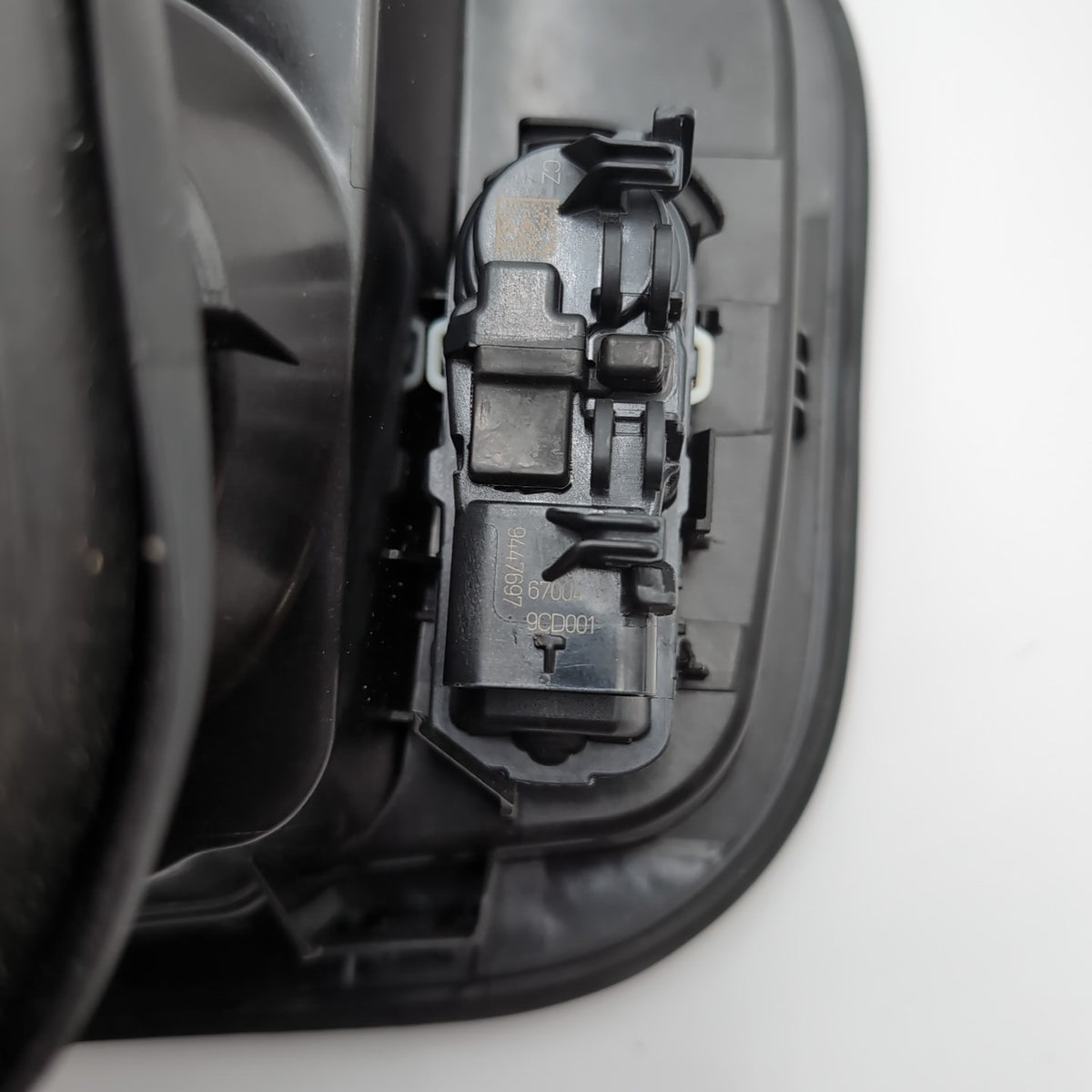 2023 2024 BMW X1 U11 M35i FUEL TANK DOOR LID & FILLER POCKET W/ GAS CAP
