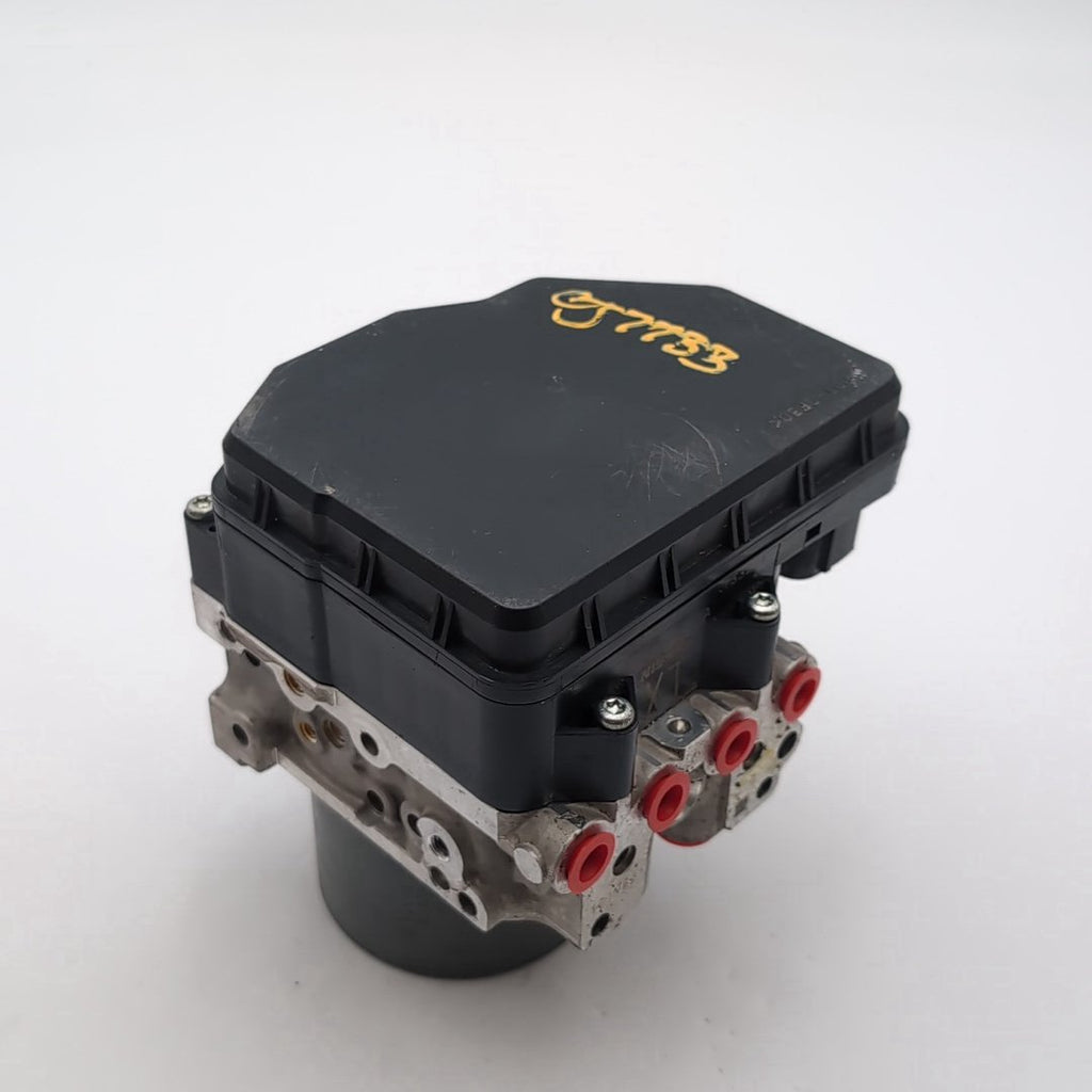 2018 2019 Infiniti Q50 3.0L ABS Anti Lock Brake Pump Control Unit 476604GU1A