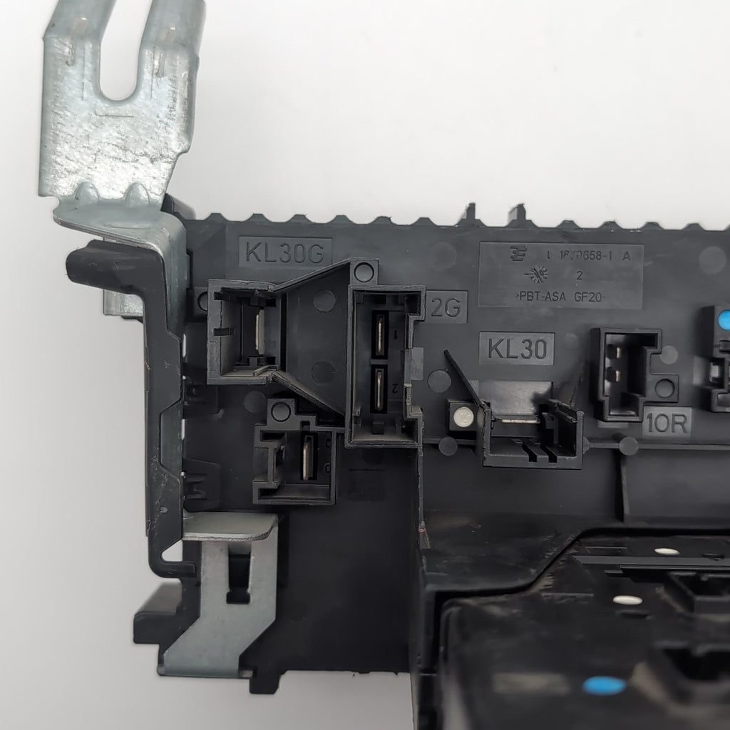 10-13 Mercedes W212 E350 4MATIC Rear Fuse Junction Box SAM Relay Control Module