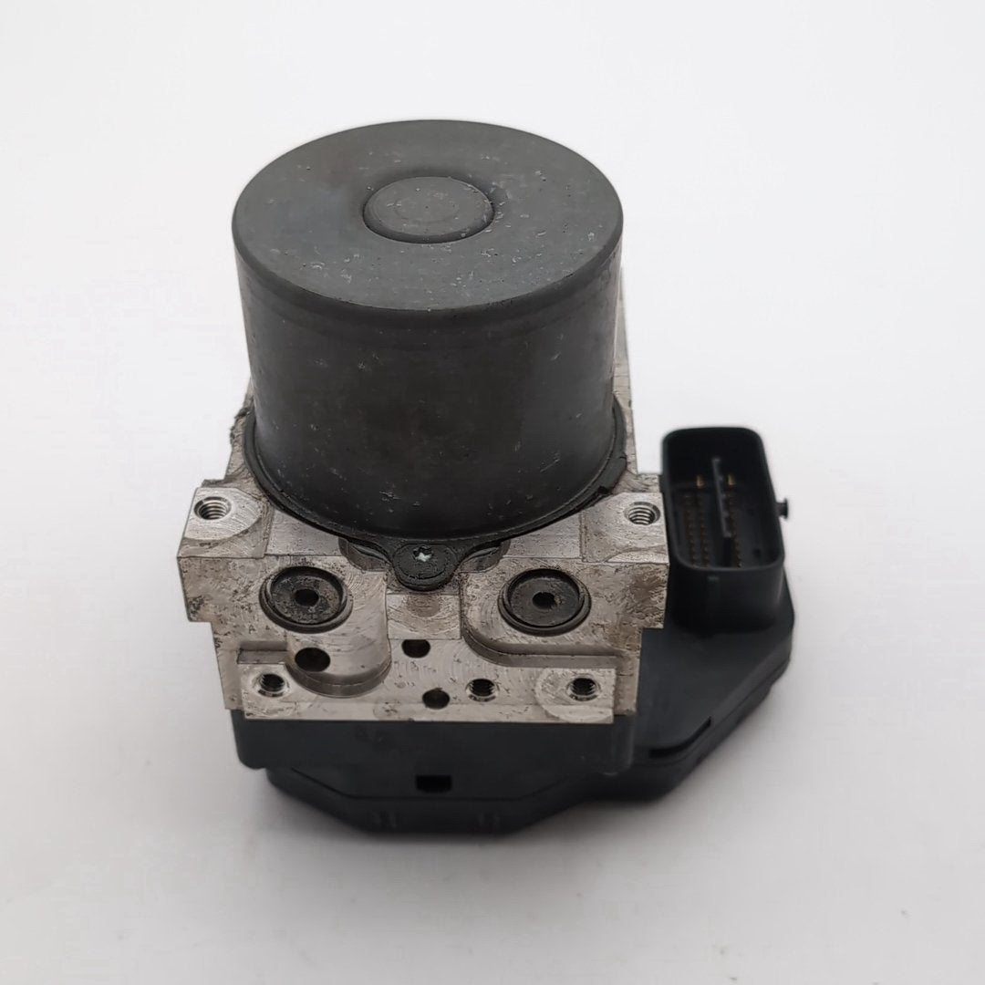 2015 Toyota RAV4 2.5L ABS Anti Lock Brake Pump 44540-0R132