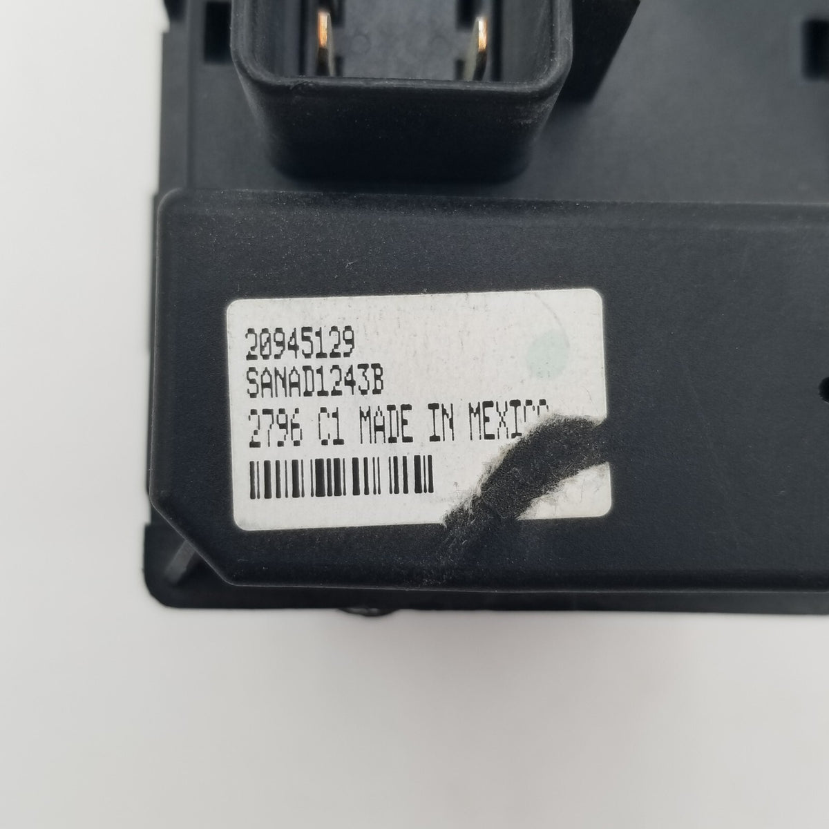 2007 2008 2009 2010 2011 12 13 CHEVROLET SILVERADO MASTER Window Switch 20945129