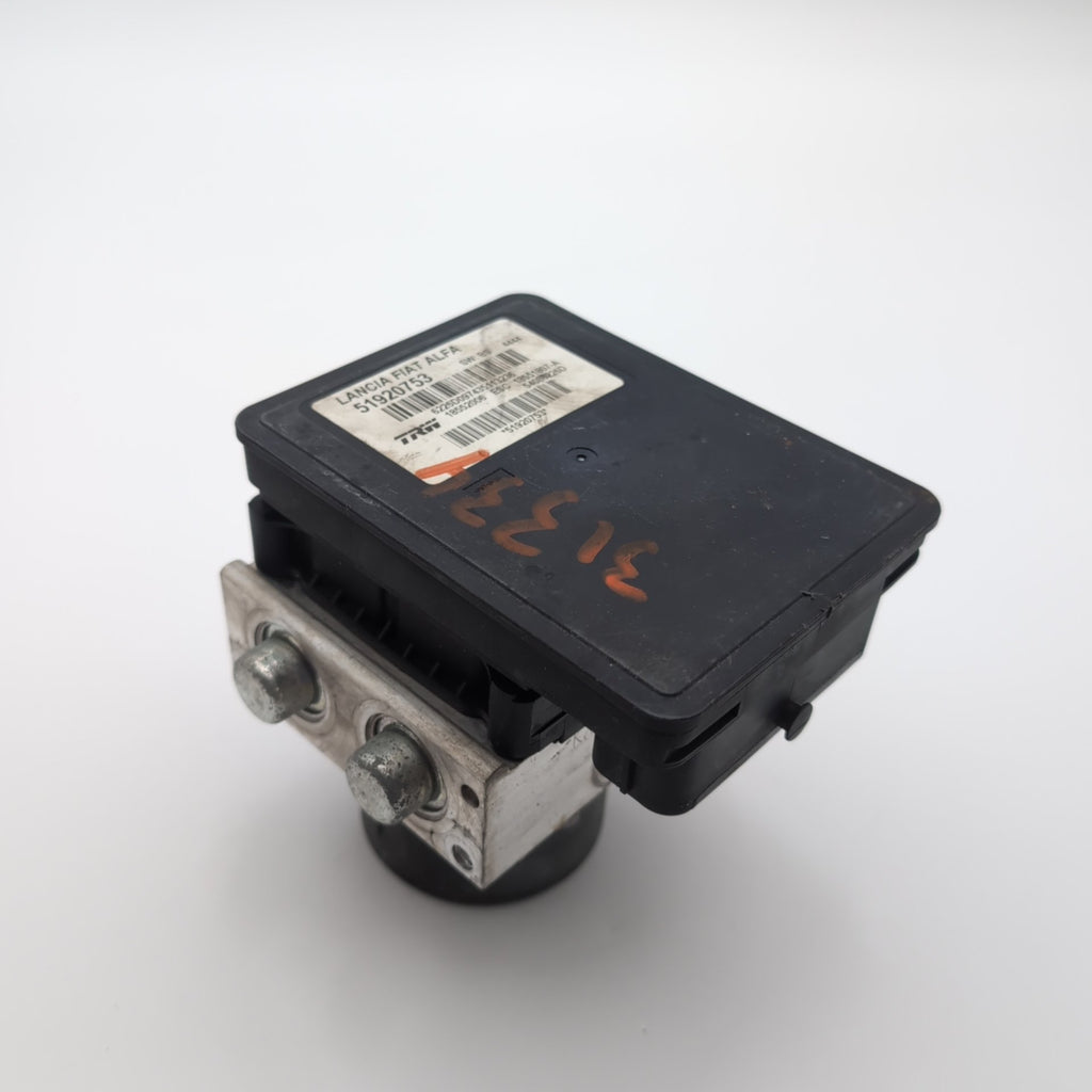 2014 2015 2016 2017 Fiat 500 1.4L ABS Anti Lock Brake Pump 51920753