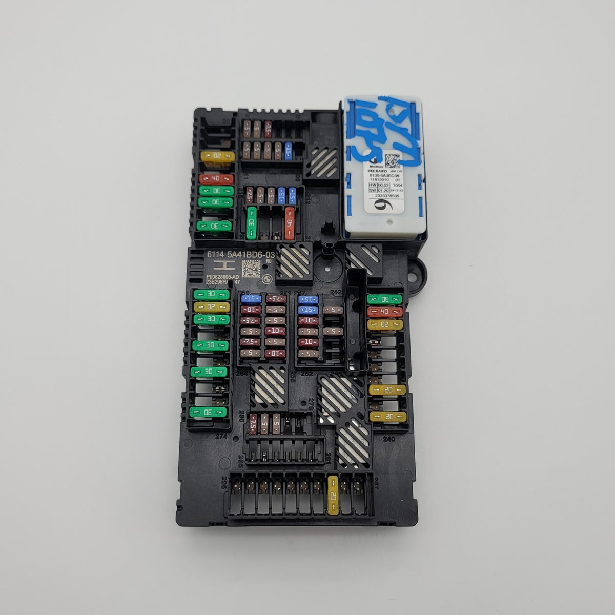 2024 2025 2026 BMW XM X5 X7 Rear Power Distribution Fuse Box 5A41BD6