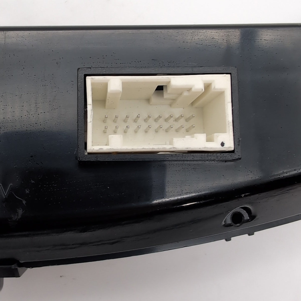 2009 2010 2011 2012 2013 2014 HYUNDAI GENESIS AC Control OEM 972503M700