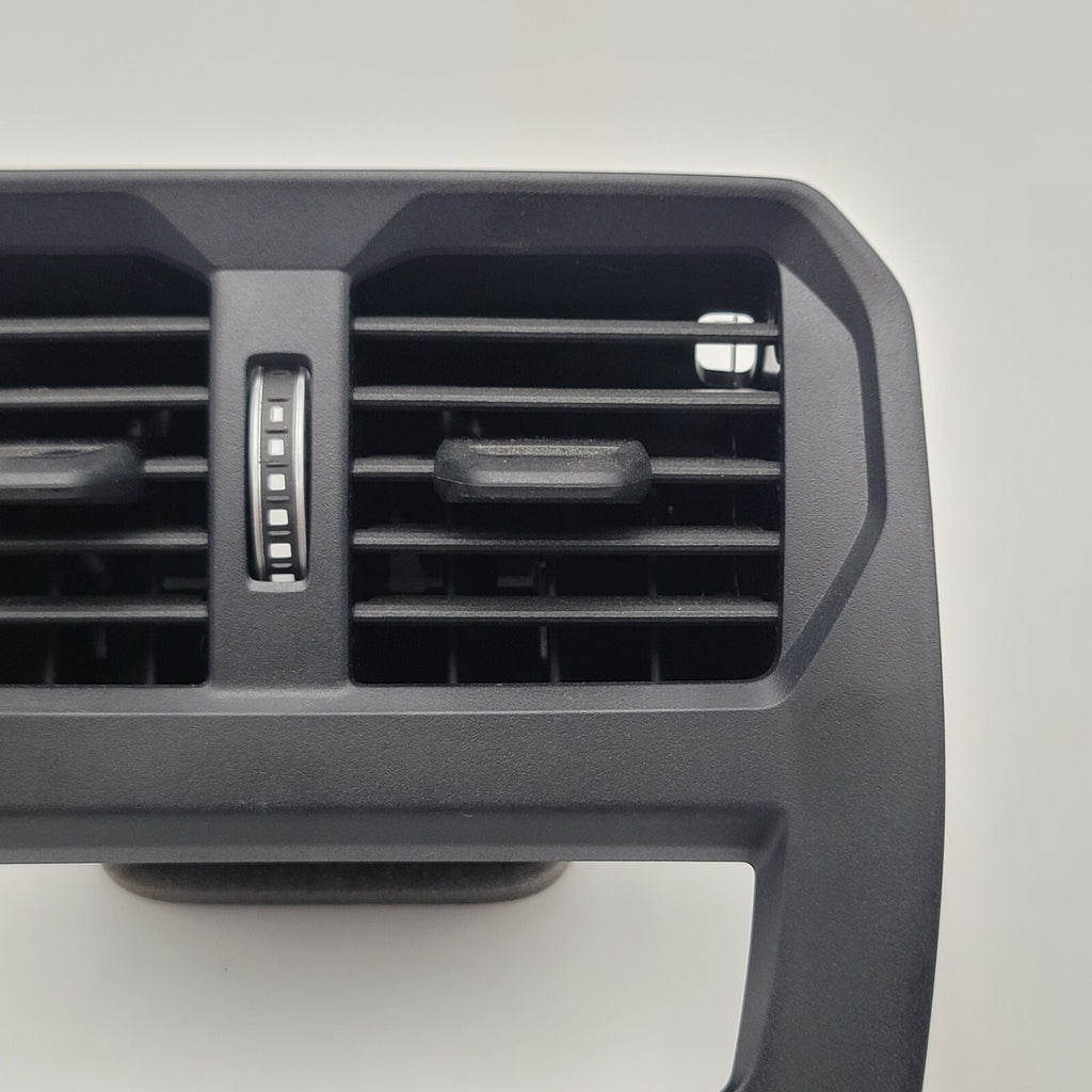 2021 2022 2023 2024 OEM Center Console Rear Air Vent Assembly BMW G20 G22