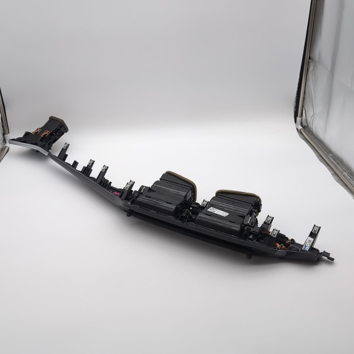 2024-2026 BMW G42 G20 G22 Center Dash Air Vent Assembly Trim Aluminum Rhombicle
