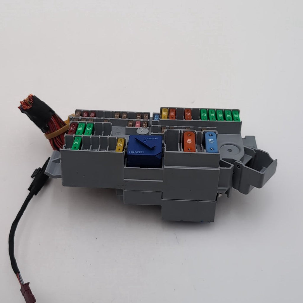 2021 - 2026 BMW M3 G20 G09 G80 G42 G87 Front Power Distribution Fuse Box