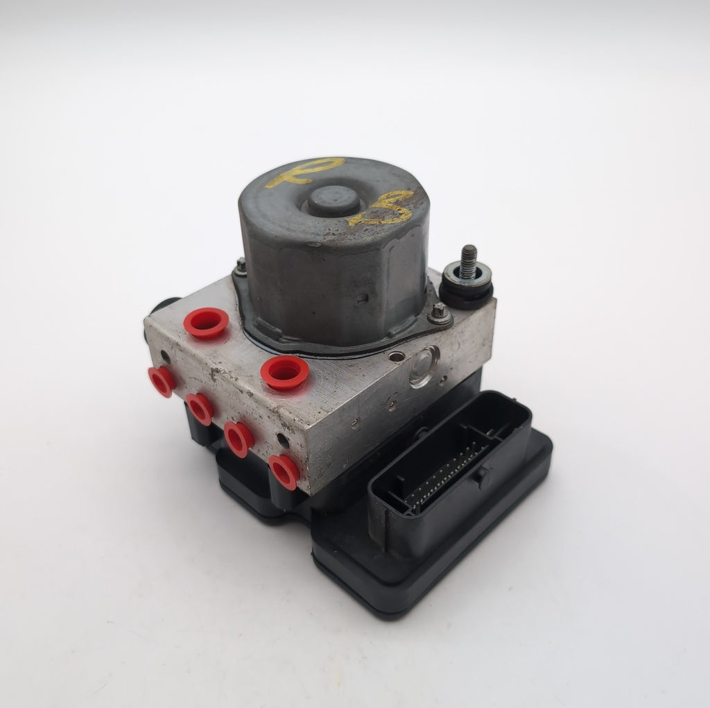 2015 Nissan Altima 2.5L ABS Anti Lock Brake Pump Control Unit 476609HM0A