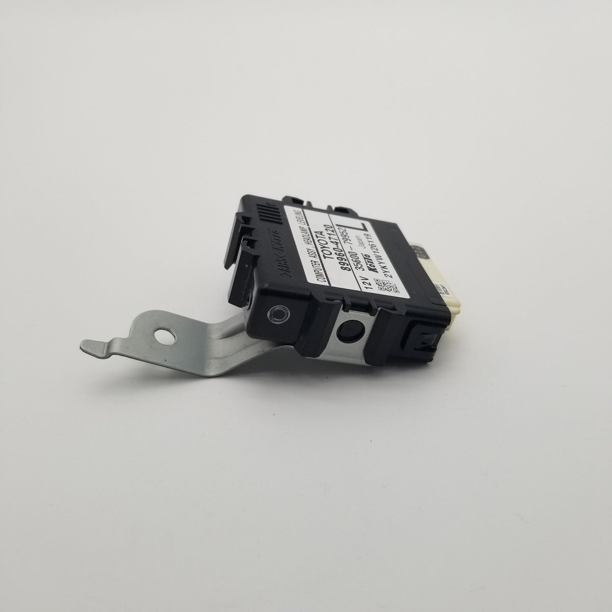 2012 2013 Toyota Prius Headlamp Leveling Control Module 89960-47120 OEM