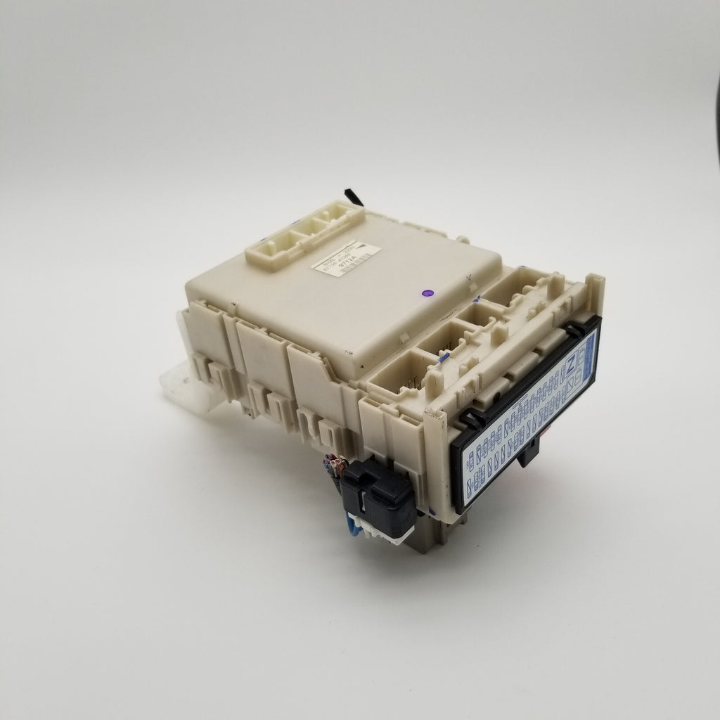 2004- 2009 Fits Toyota Prius Interior Under Dash Relay Fuse Box 82730-47300
