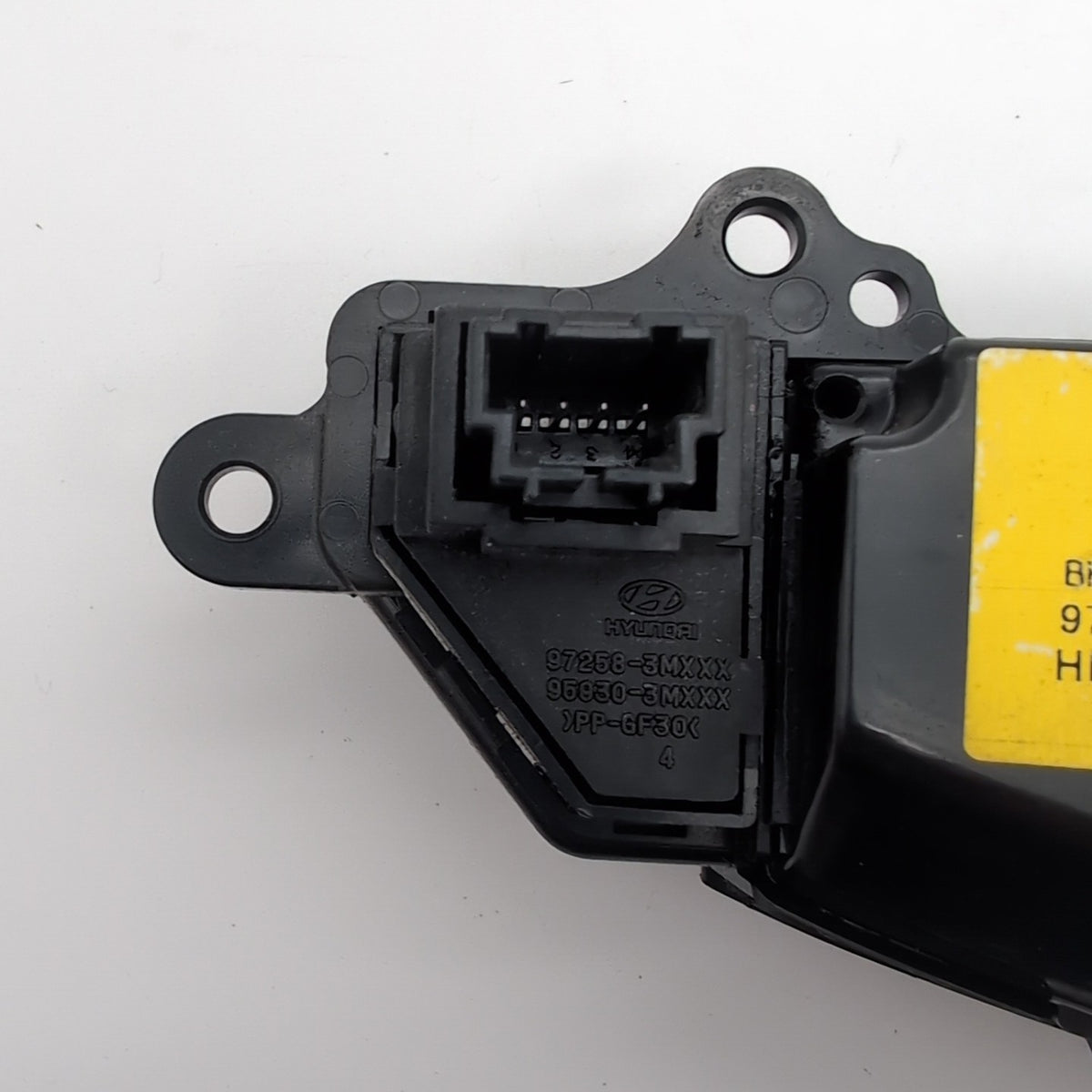 2009 2010 2011 2012 2013 2014 HYUNDAI GENESIS AC Control OEM 972503M700