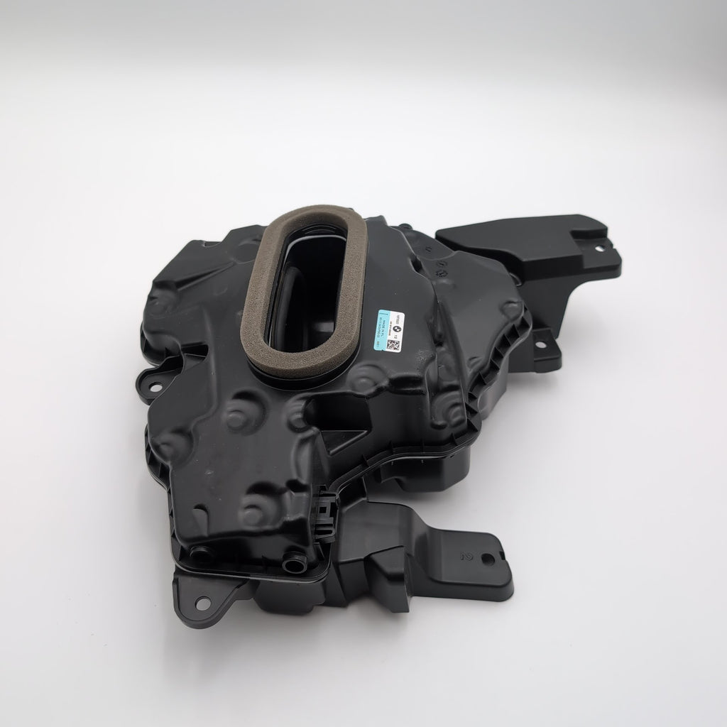 2024 2025 2026 BMW 550e i5 G60 Front Right Door Bass Compound Speaker 5A5AF86