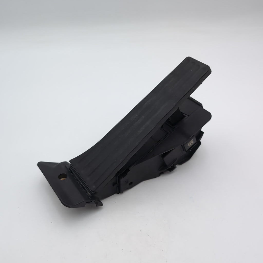 2020 - 2026 BMW 3 5 6 7 SERIES X1 X2 X3 X5 Acceleration Gas Pedal 6889822