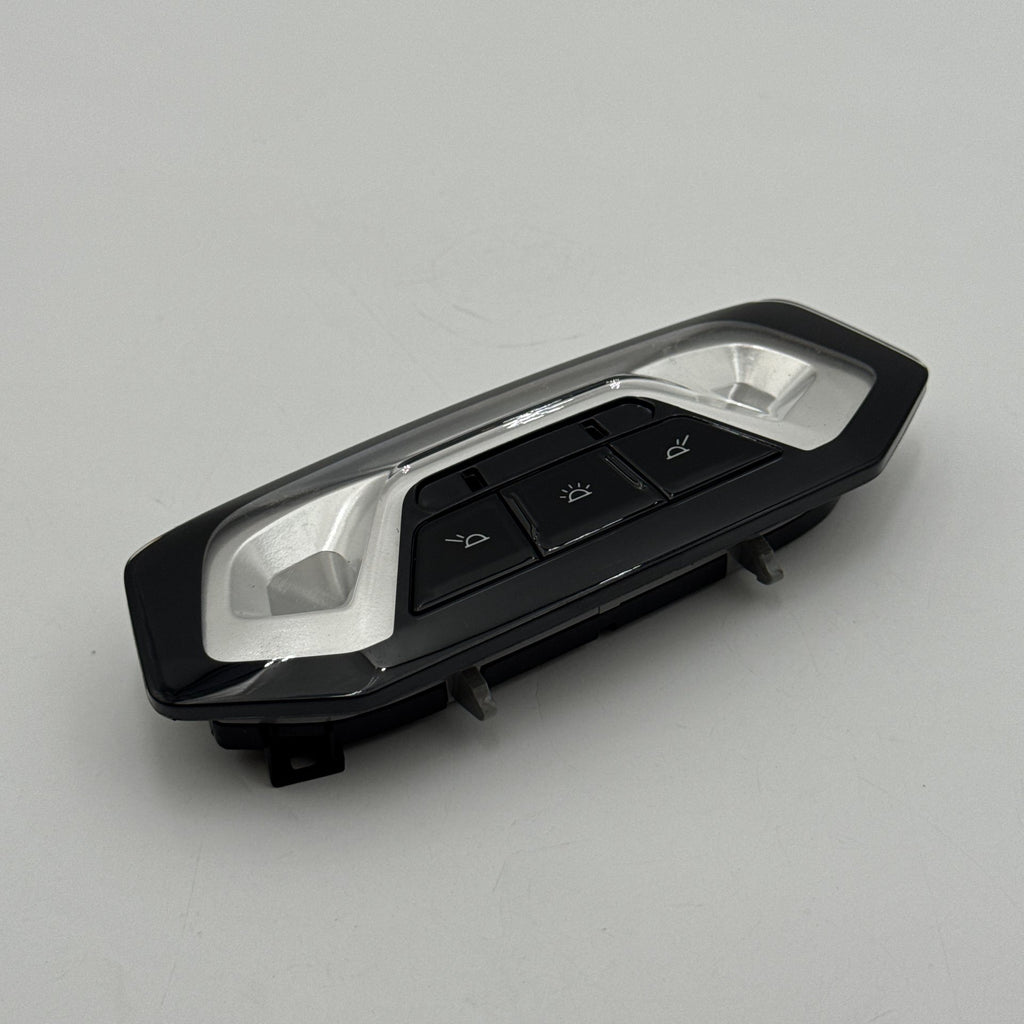 2019 - 2026 BMW M240i G20 G26 G42 G80 G82 Interior Rear Reading Light 7910813