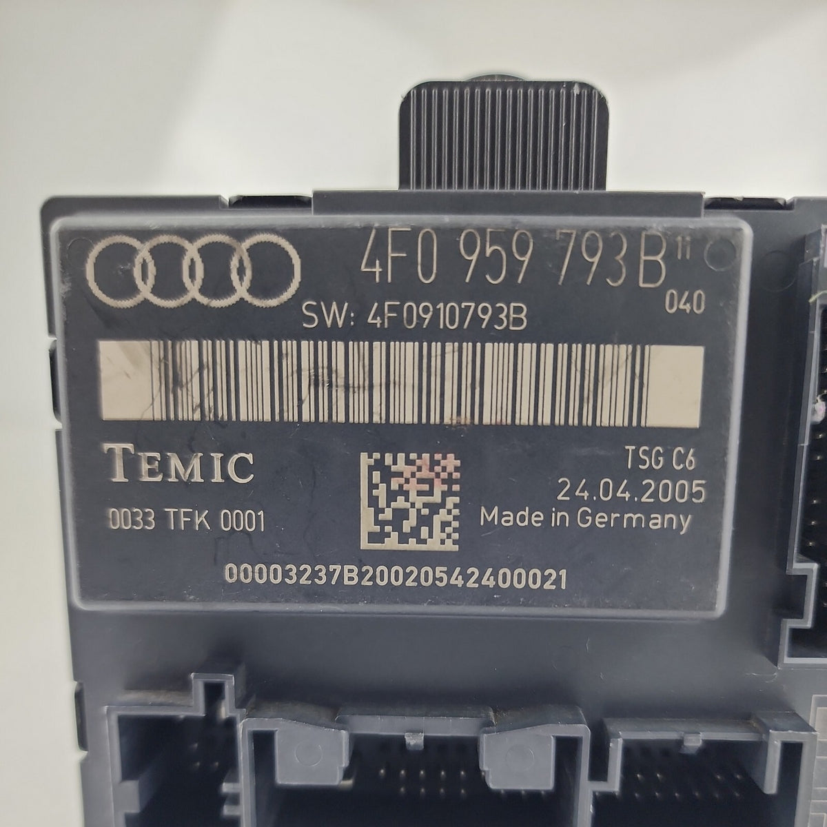 2005 2006 Fits AUDI A6 Front LEFT DOOR Window Control Module 4F0959793B