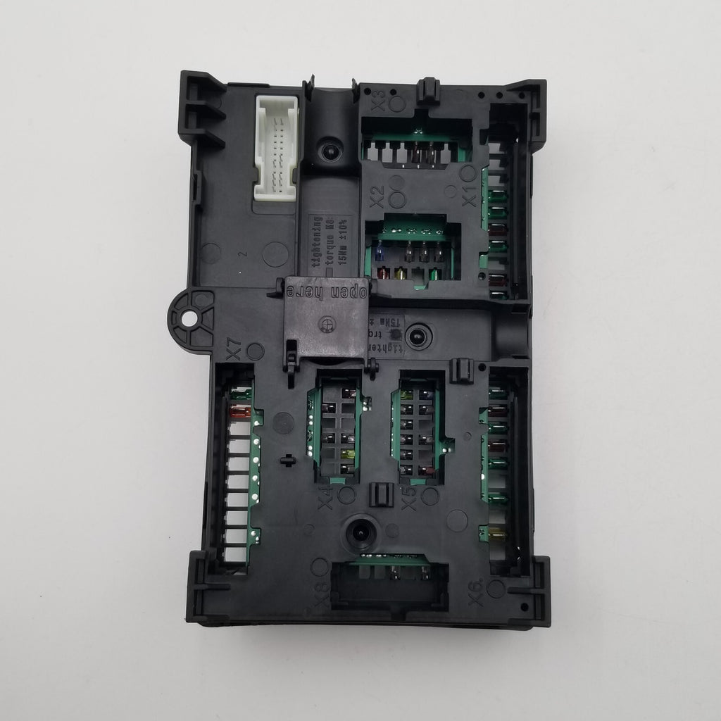 2024 BMW 330i 230I G42 G20 REAR POWER DISTRIBUTION FUSE Box 6114 5A4CFB0 - 02