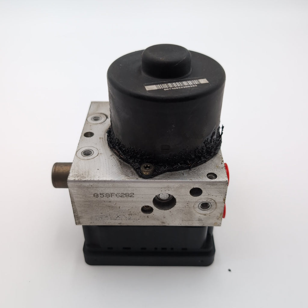 2003 2004 Ford Expedition ABS Anti Lock Brake Pump Control Unit 2L14-2C346-AM