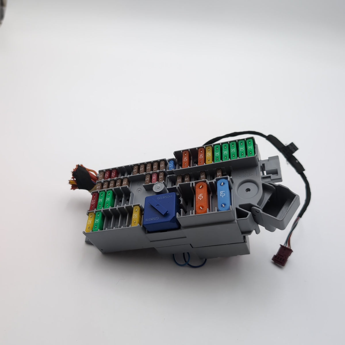 2019 - 2026 BMW X5 X6 X7 XM G20 G26 G42 G87 M3 Front Power Distribution Fuse Box