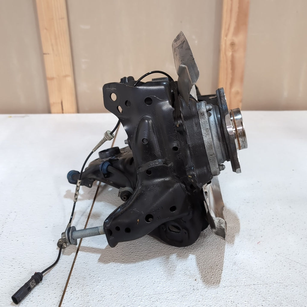 2023 2024 2025 BMW X1 U11 Rear Right Spindle Knuckle Hub Control Arm 6894210