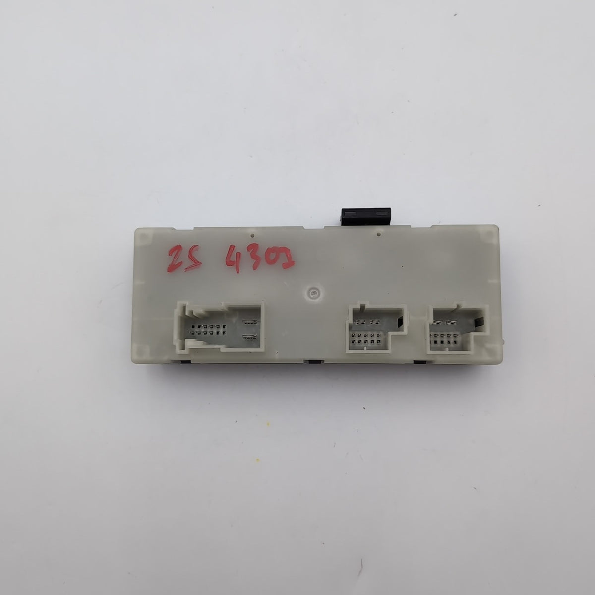 2021 - 2026 BMW G20 G30 M3 X3 X6 X6M Rear Liftgate Trunk Lid Control Module