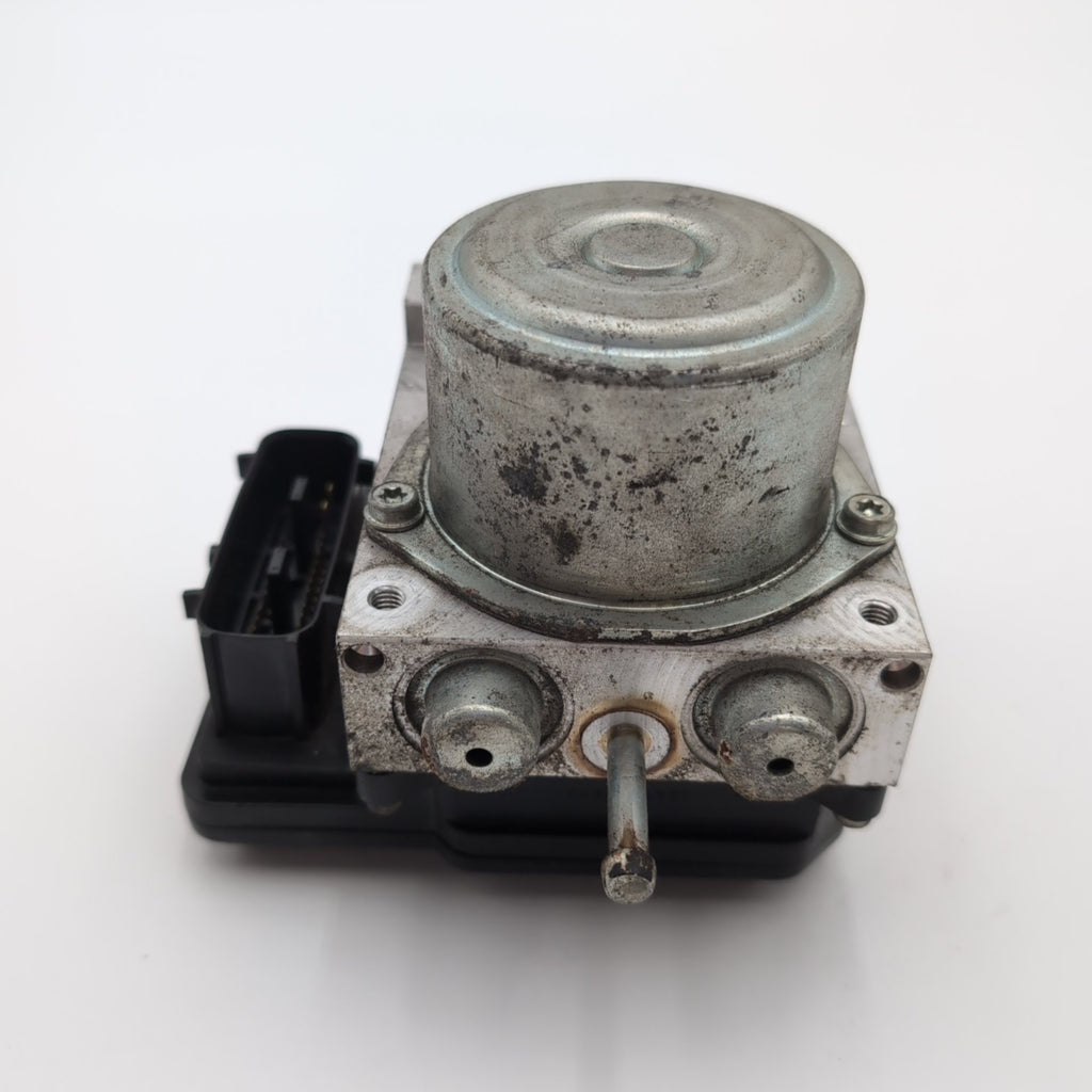 2012 - 2015 Nissan Rogue ABS Anti Lock Brake Pump Control Unit 47660JM14A