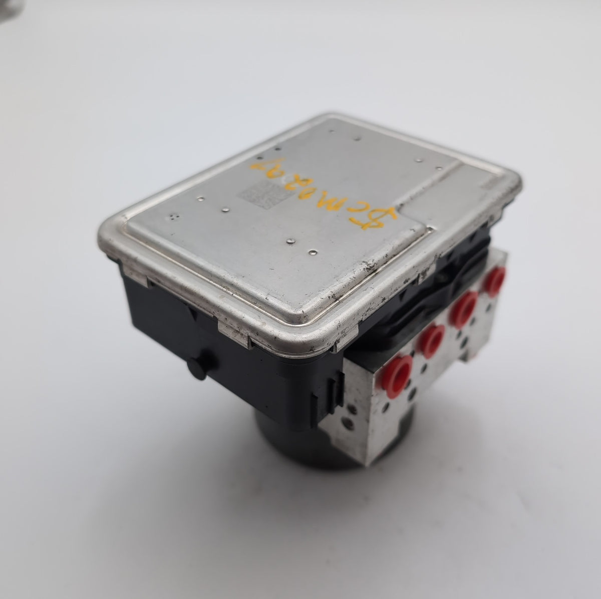 2021 2022 Volkswagen Atlas Cross Sport 2.0L ABS Anti Lock Brake Pump 5Q0614517GA