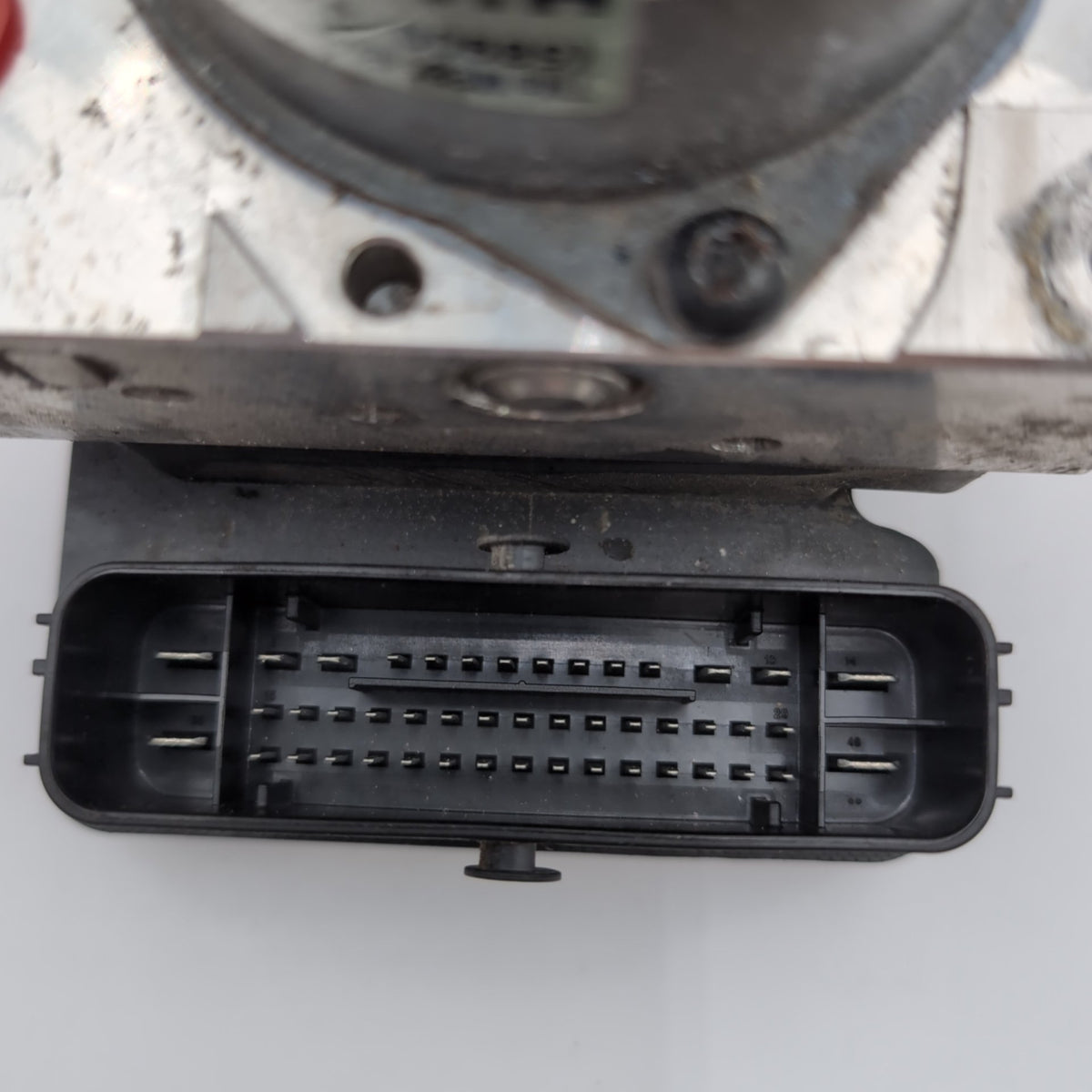 2019 2020 Hyundai Santa Fe ABS Anti Lock Brake Pump Control Unit 58900-S2650