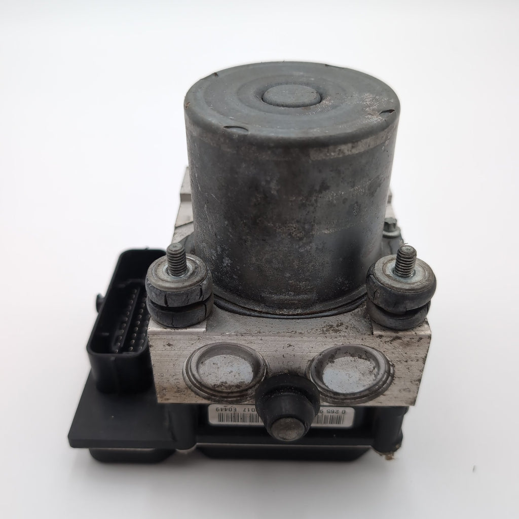 2013 2014 Nissan NV200 ABS Anti Lock Brake Pump Control Unit 476603LM0A