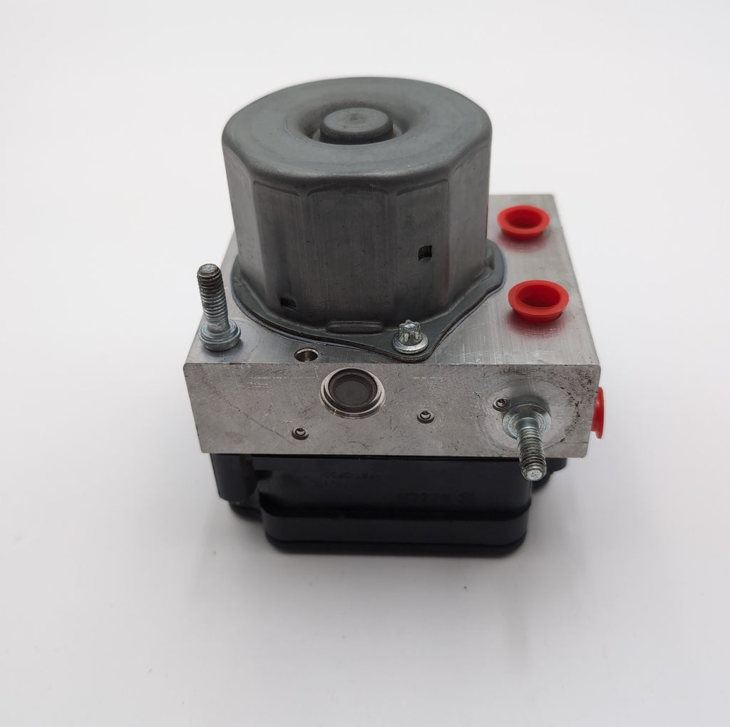 2018 2019 Nissan Sentra ABS Anti Lock Brake Pump Control Unit 476605UD0C