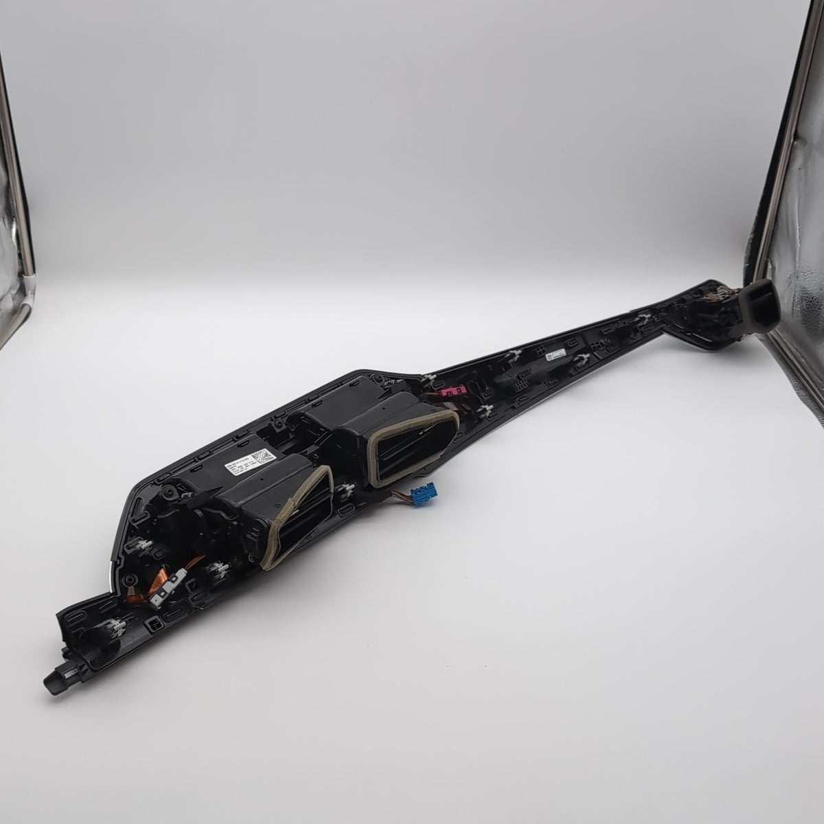 2024-2026 BMW G42 G20 G22 Center Dash Air Vent Assembly Trim Aluminum Rhombicle