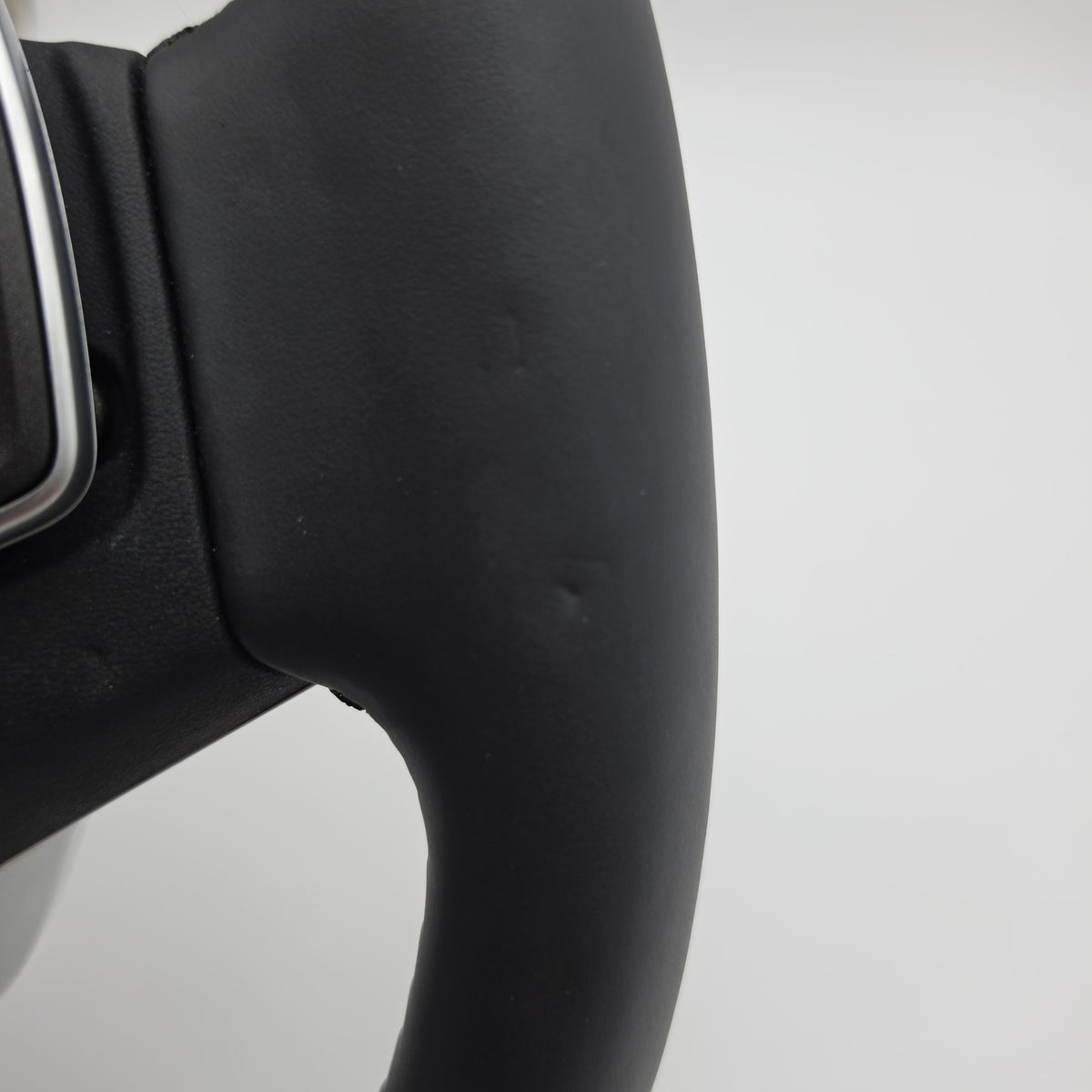 2025 2026 BMW 330i G20 G22 G42 Steering Wheel Flat Top Bottom Paddle Shifter
