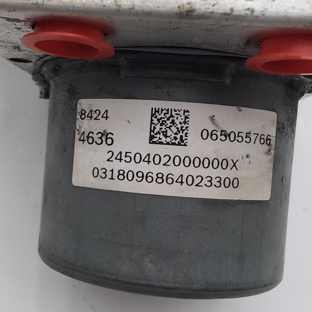 2018 Chevrolet Camaro ABS Anti Lock Brake Pump OEM 84244636