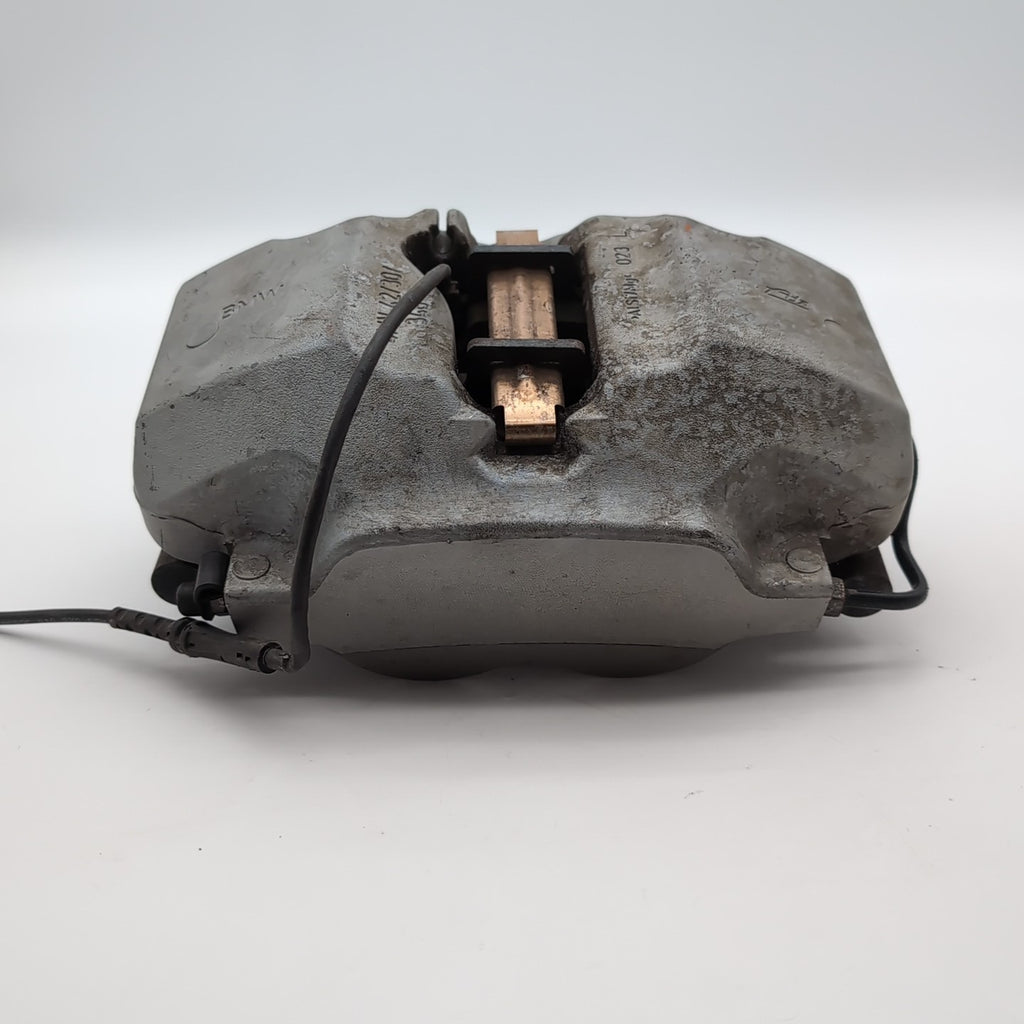 2017 - 2022 BMW 530i 540i G30 FRONT LEFT DRIVER SIDE BRAKE CALIPER OEM 6883735