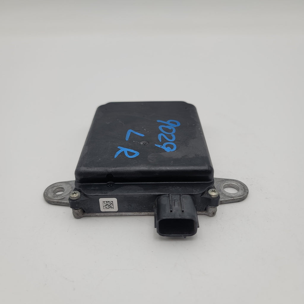 2015 2016 2017 Lexus IS250 IS350 Rear Blind Spot Radar Sensor OEM 88162-0W340