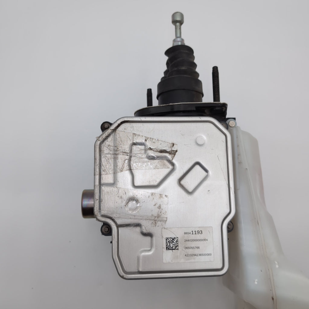 2024 Cadillac CT4 ABS Master Cylinder Brake Booster 86541193