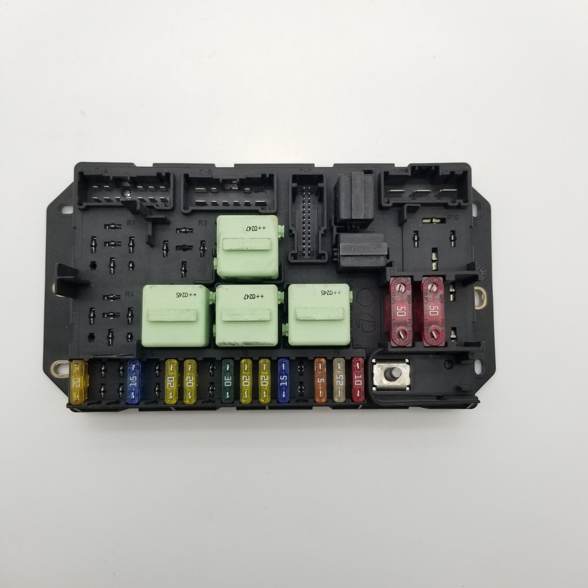 2003 2004 2005 2006 Range Rover Trunk Relay Fuse Box Rear Mounted YQE000350 OEM