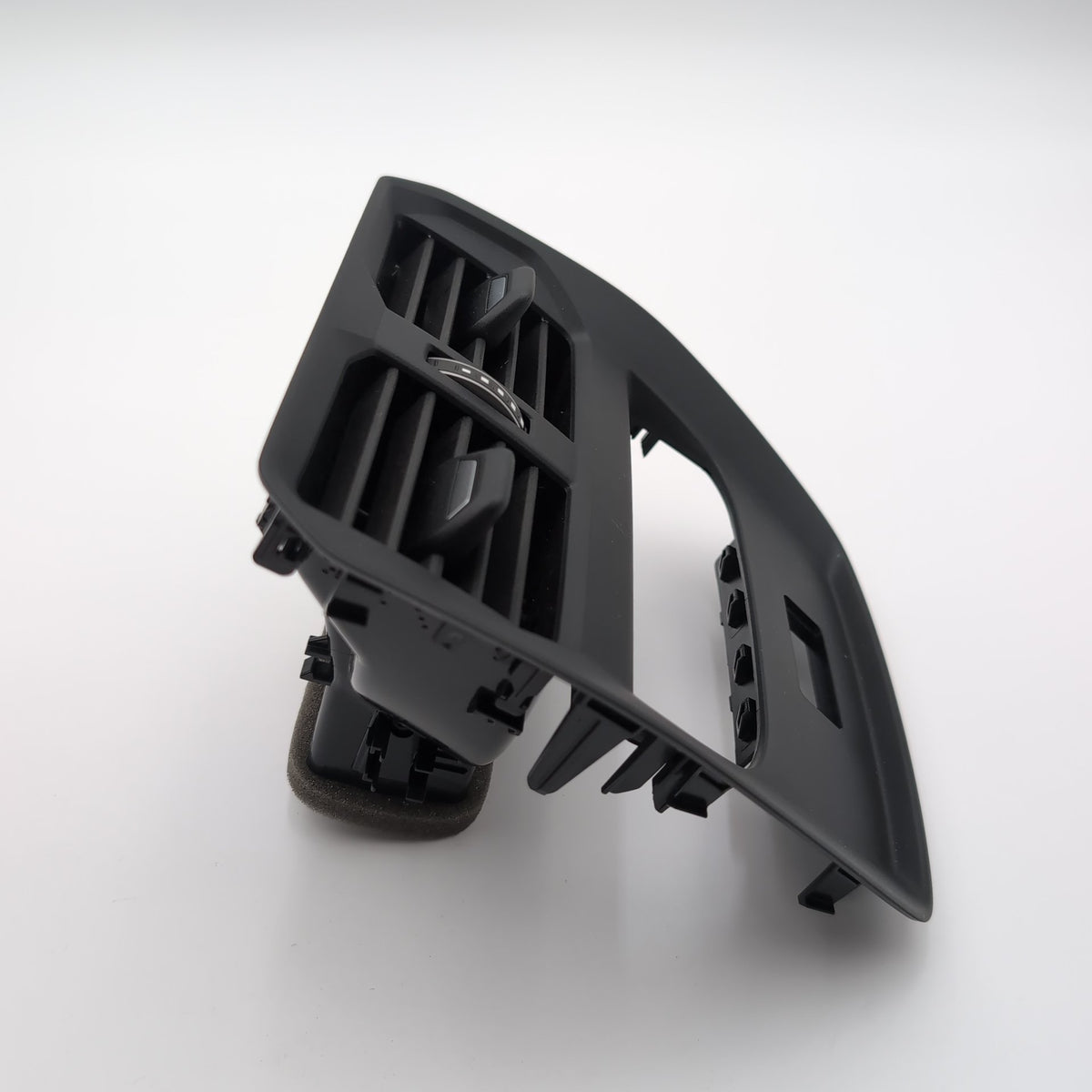 2022 - 2026 BMW 330i G20 i4 G26 Rear Console AC Air Vent Trim 5A3B8E1